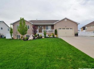 1208 W 2700 S, Syracuse, UT 84075