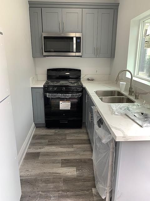 1st image of 7536 Kraft Ave