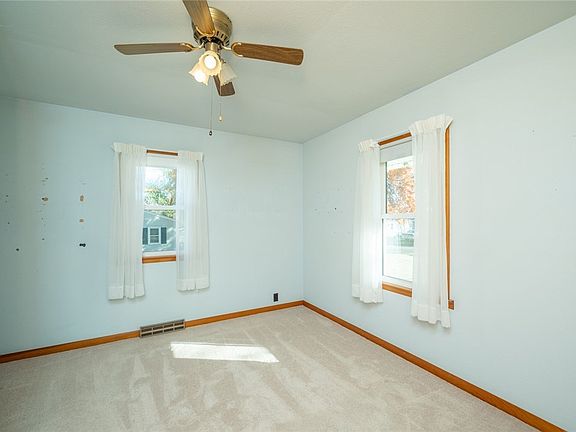 5th image of 504 W 5th Ave