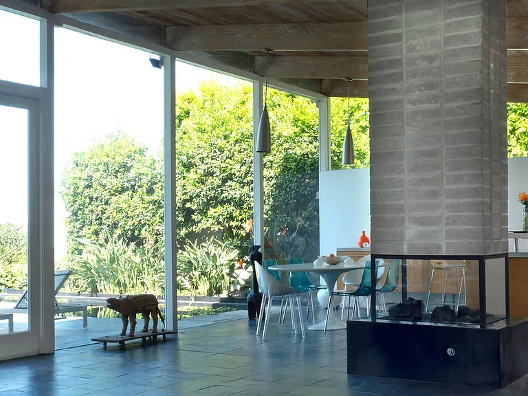 15146 Mulholland Dr — Photo 4