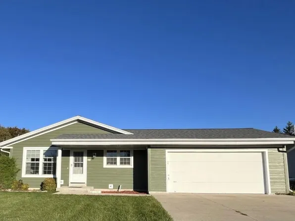 411 Prairie Hill WAY, Waterford, WI 53185