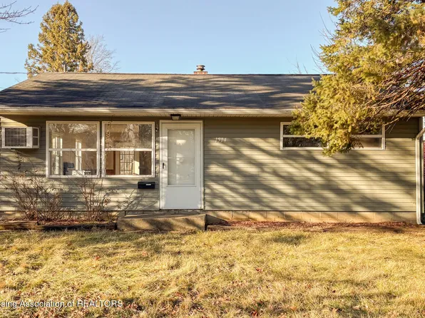 1514 W Stewart St, Owosso, MI 48867