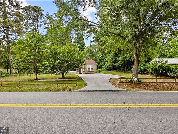 4th image of 4348 Midway Rd