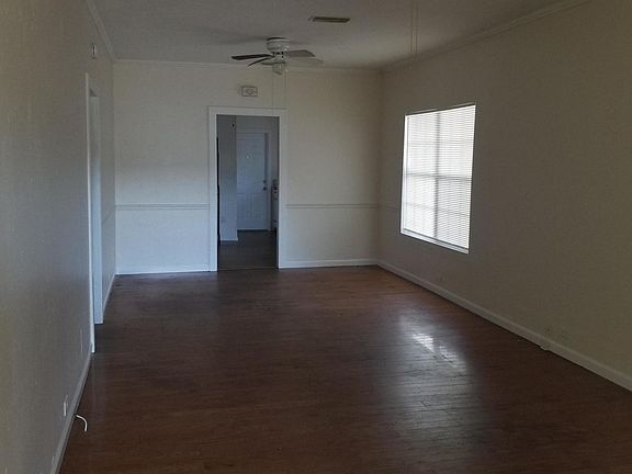 2nd image of 301 S Palmetto Ave