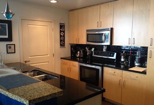 3rd image of 155 Court Ave #2702