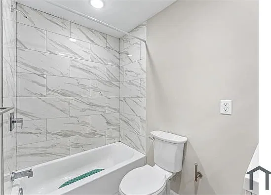 2 bed, $1,111 — Photo 4