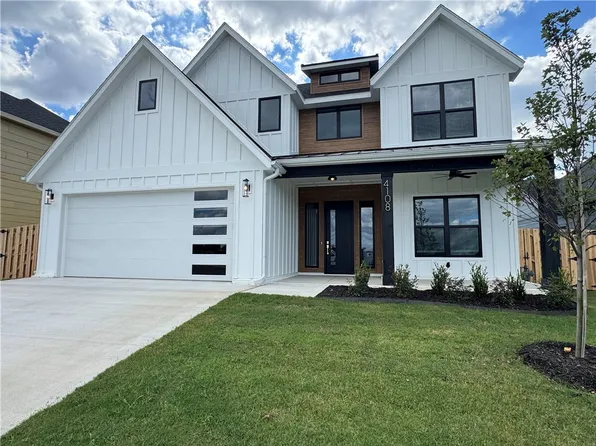 4108 Erin Dr, Rogers, AR 72758