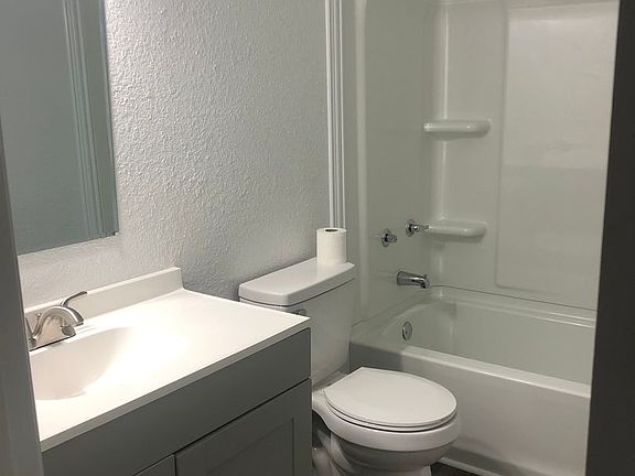 2nd image of 207 & 209 S 13th St #2B-1BA-1136SQFT