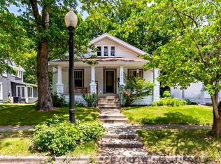 203 S Maple St, Carbondale, IL 62901