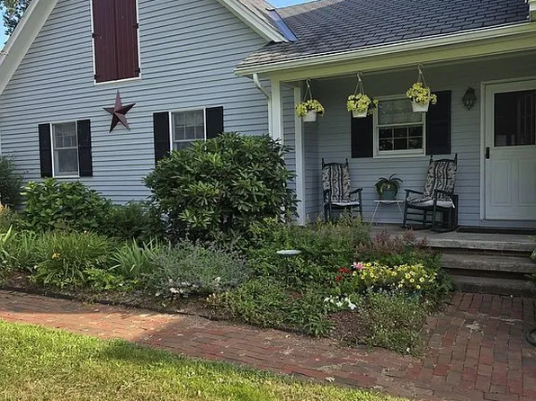 35 Pearl Rd, Turner, ME 04282
