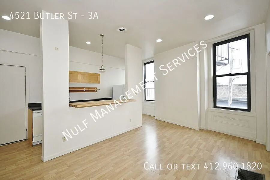 2 Bed, 1 Bath Apartment in Lawrenceville — Photo 3