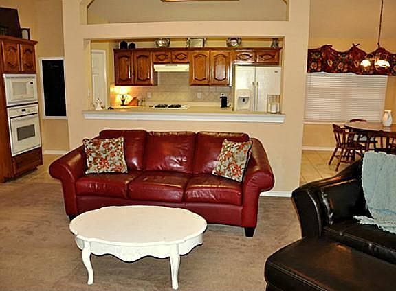 3rd image of 1485 Avonlea Dr