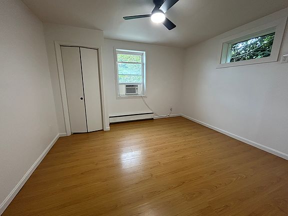 4th image of 1205 Garvey Ave #4