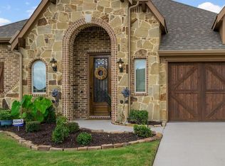508 Sagebrush Ln, Waxahachie, TX 75165