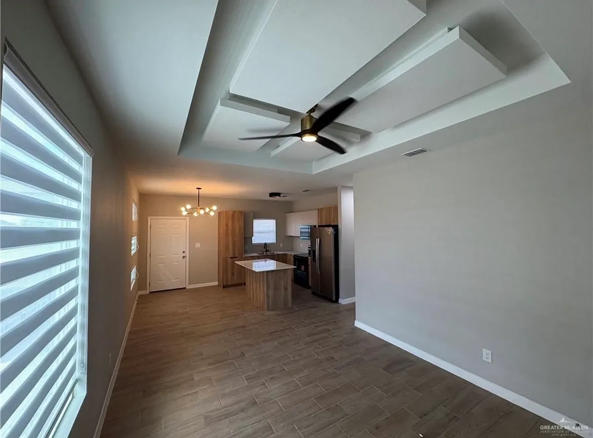 Building Photo - 311 W Campeche Ave #4