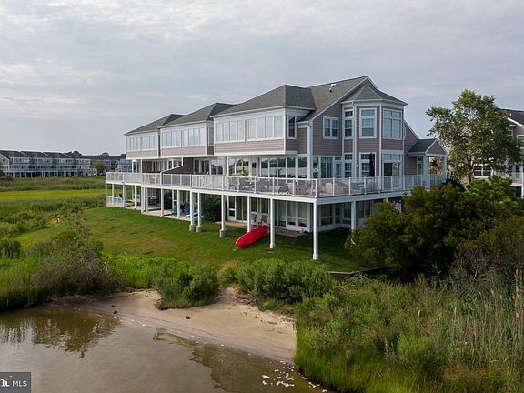 3rd image of 38221 Tidewater Ct APT 1224