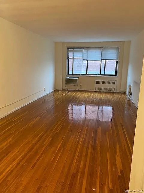1 bed, 1.0 bath, 748 sqft, $2,195 — Photo 2