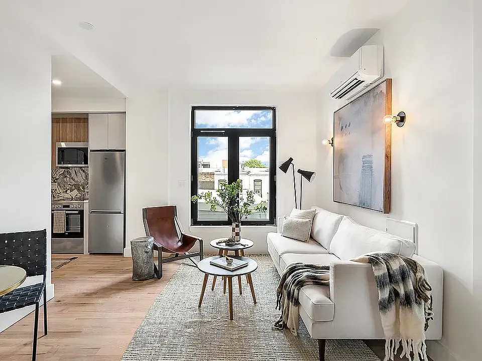 75 McGuinness Blvd #7D