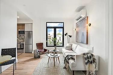 75 Mcguinness Boulevard, #7D
