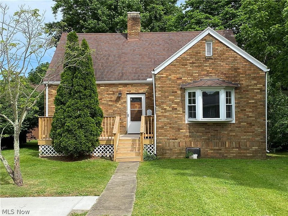 1st image of 1802 Plum St