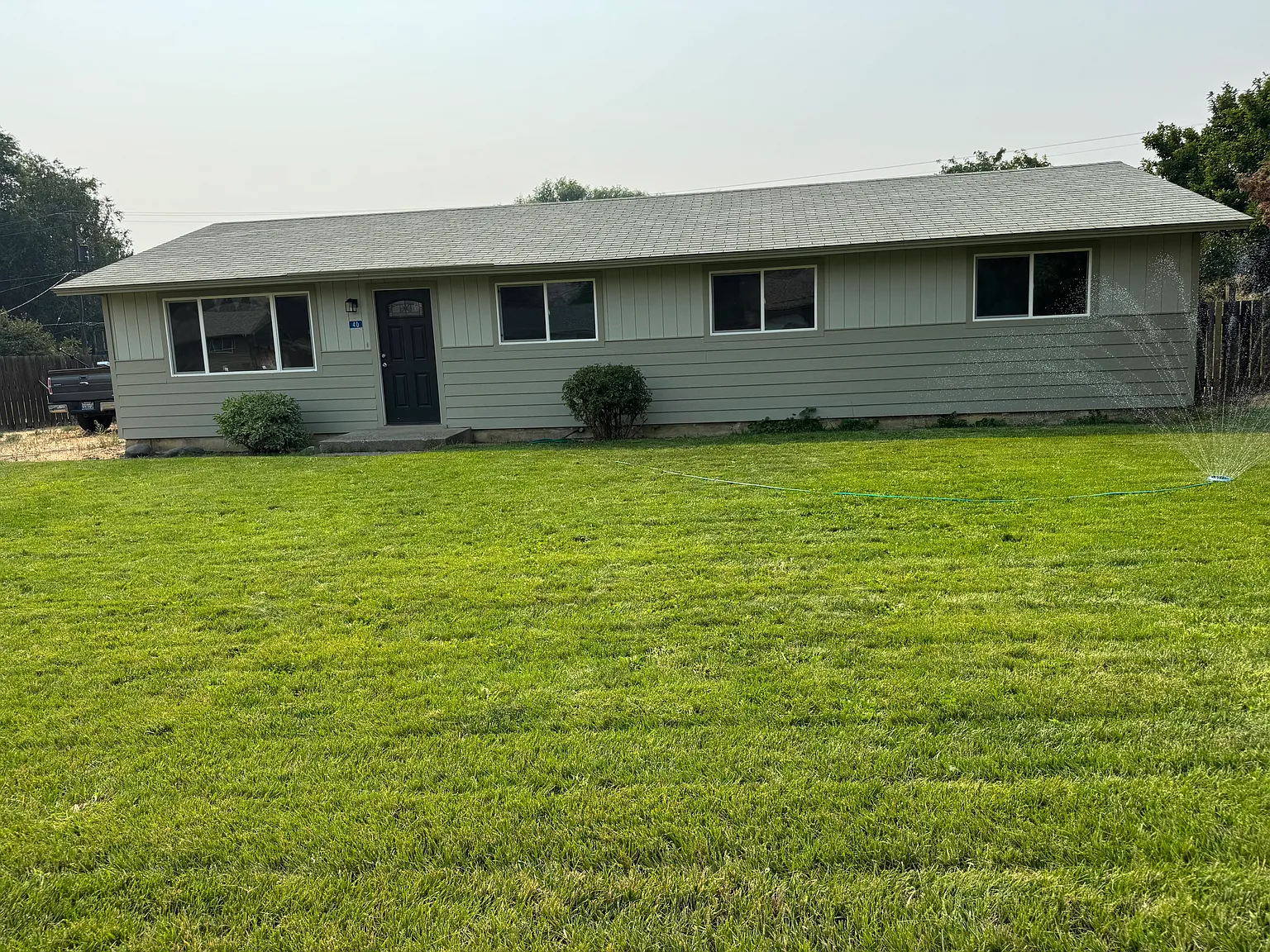 4 bed, $2,100 — Photo 1