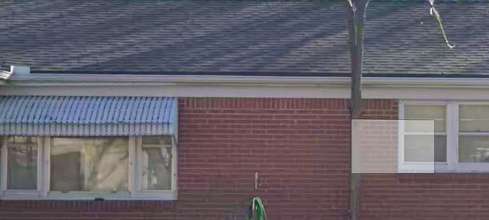 2nd image of 2828 Larkin South St