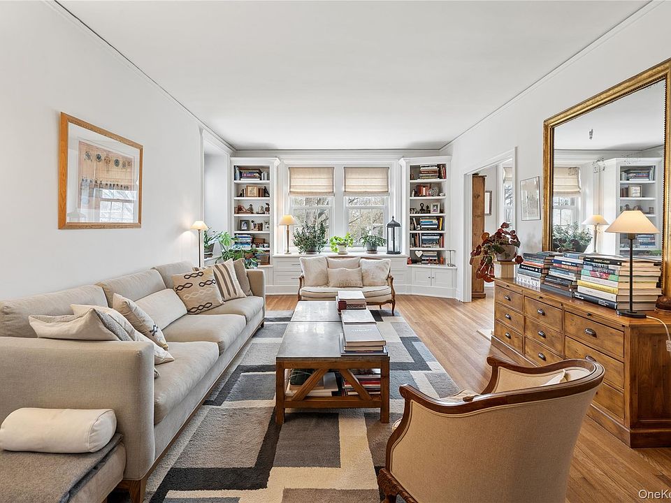 1st image of 9 Tanglewylde Avenue #4B