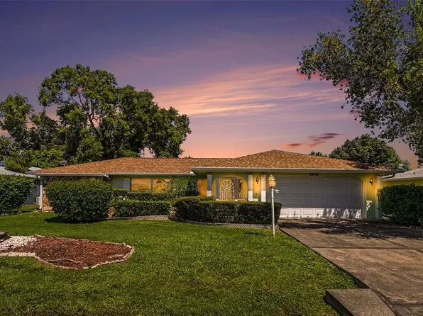 23174 HEMENWAY AVENUE, PORT CHARLOTTE, FL 33980
