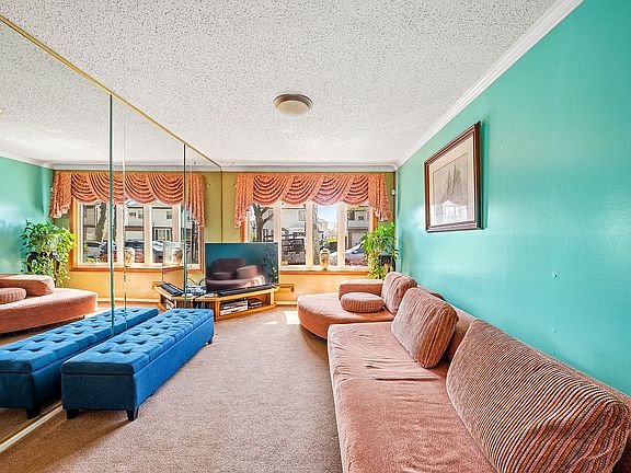 5th image of 10551 Flatlands 10 St