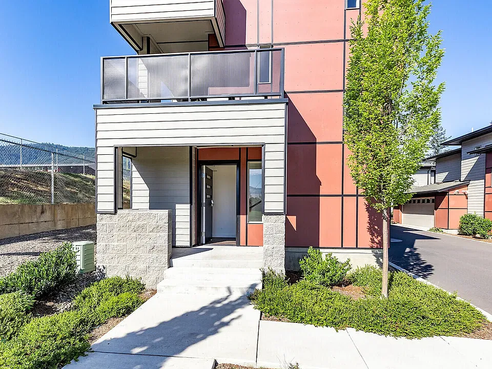 31 S Mountain Ave #31