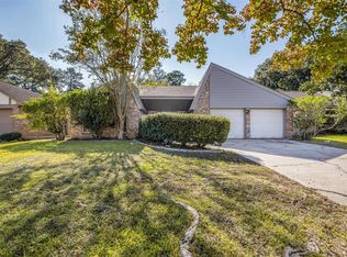 22919 Spring Willow Dr, Tomball, TX 77375