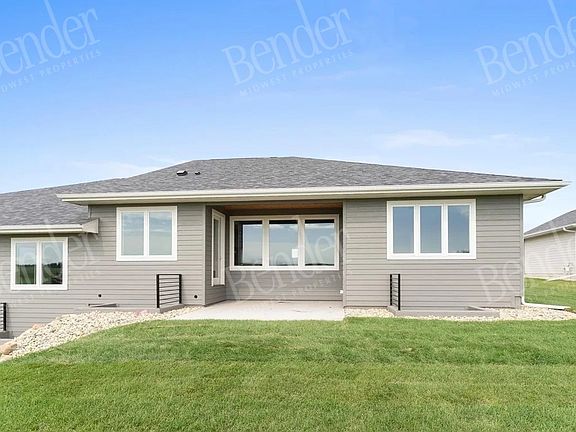 2nd image of 509 N Wildcat Dr
