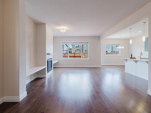 4th image of 4875 Wright Dr SW