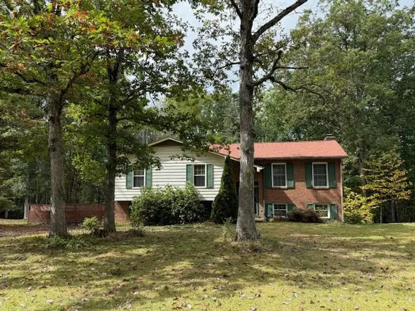 108 Partridge Ln, Beckley, WV 25801