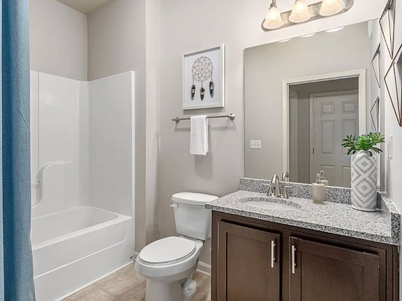 5th image of 220 Magnolia Ridge Pl #402