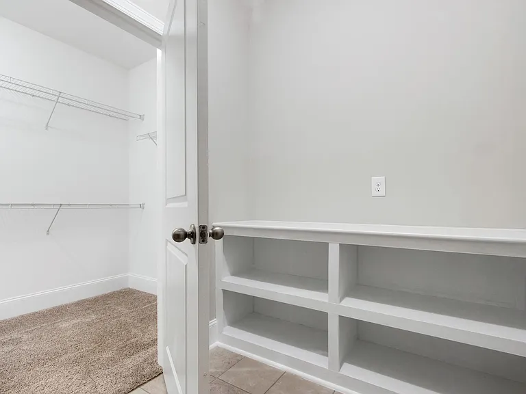 620 Blue Sail Ct — Photo 32