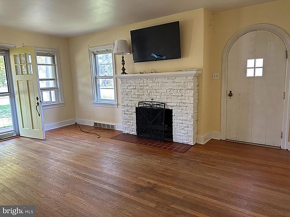 4th image of 502 N Phillips St