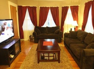 127 Pawtuxet Ave, Cranston, RI 02905