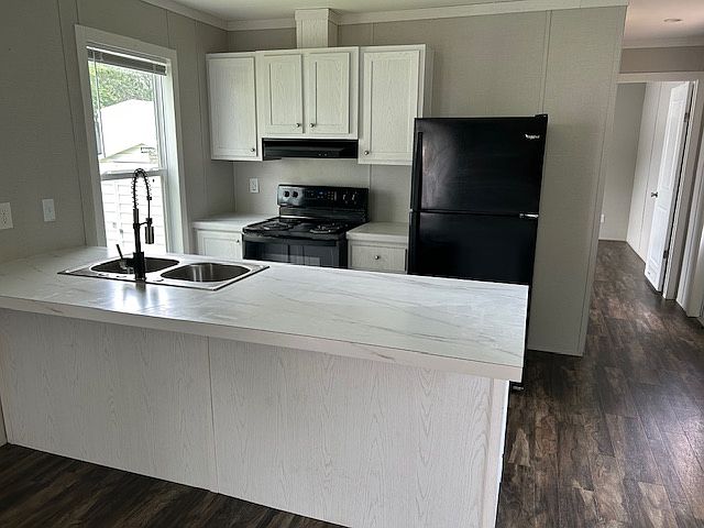 1st image of 643 Sweet Pea Ln
