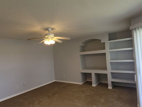 3rd image of 7330 Westpointe Blvd APT 423