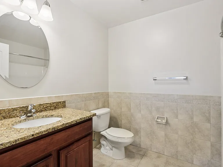 Summit Ridge Luxury Apartments — Photo 72