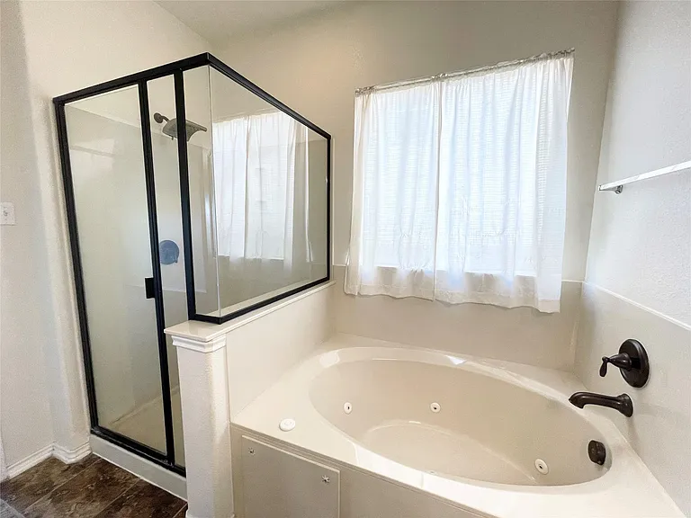 213 Connor Elkins Dr — Photo 9