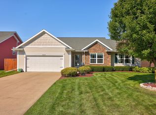 8699 Ashland Pl, Freeland, MI 48623