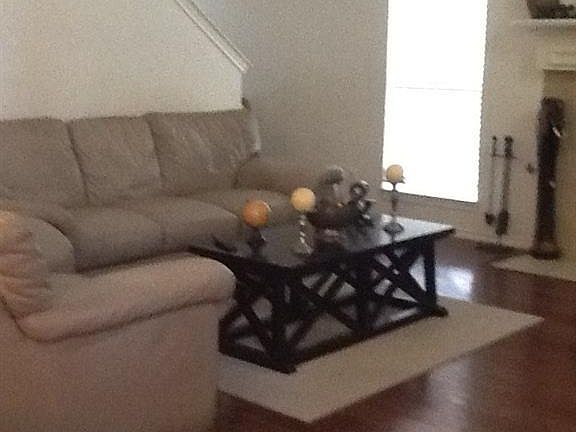 2nd image of 1420 Ross Dr
