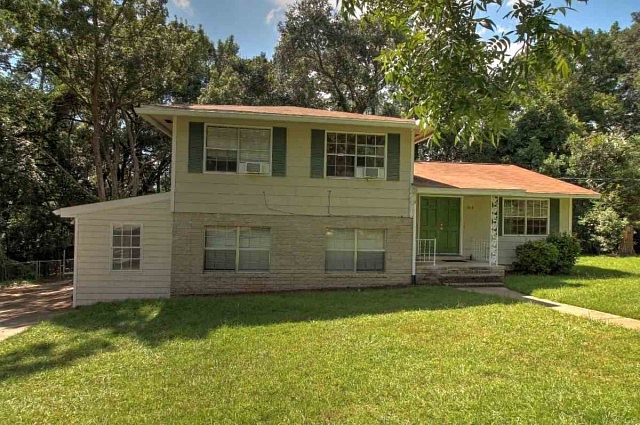1st image of 1104 Missionwood Ln #0