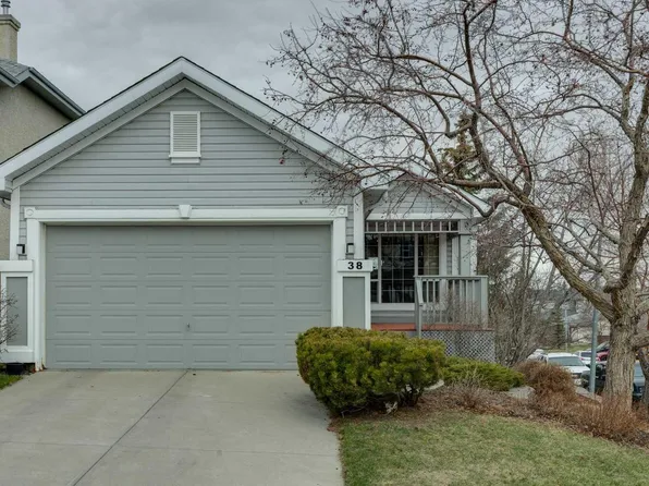 38 Citadel Peak Cir NW, Calgary, AB T3G 4E8