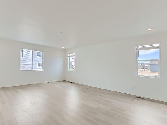 3rd image of 2428 Cottongrass Ave