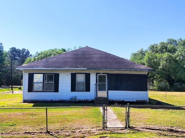 270 S 9th St, Silsbee, TX 77656