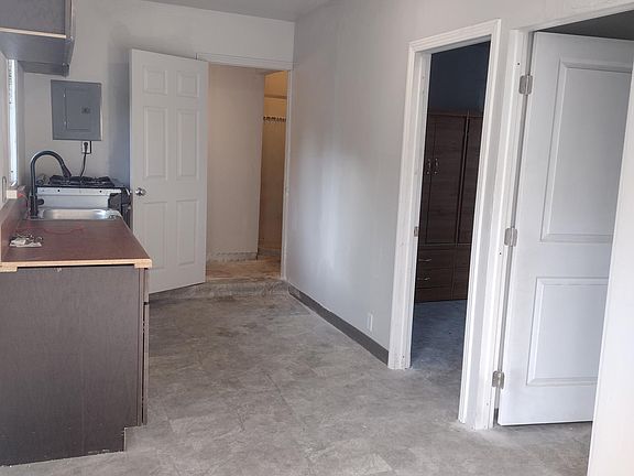 2nd image of 1188 N Park Ave #4