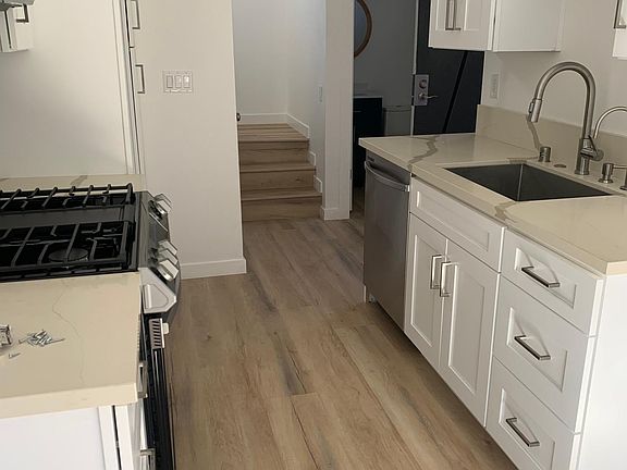 3rd image of 9210 Van Nuys Blvd Unit 8